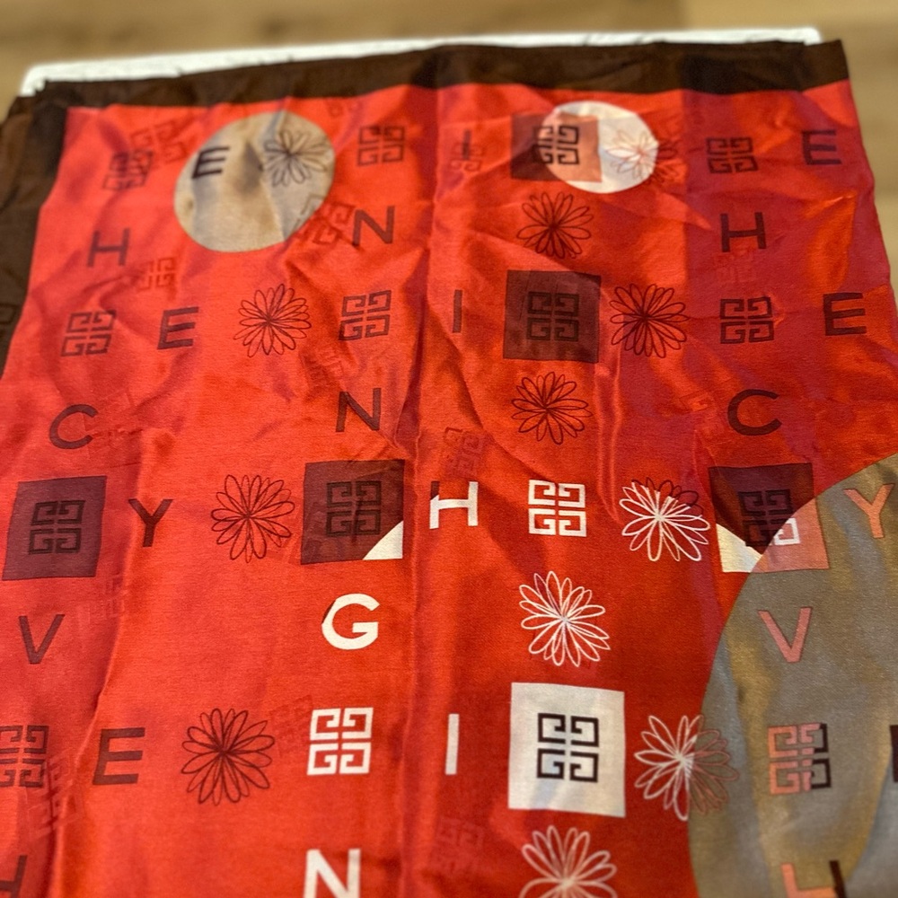 Authentic Givenchy Red Scarf - Picture 3 of 3